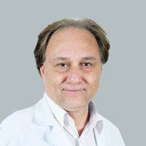 الأستاذ - ماركو دومينيكو كافيرزاتشيو - أخصائيي الأنف والأذن والحنجرة - 