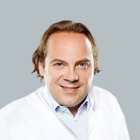 Dr. - Urs
Iwan Zuberbuehler - Spinal surgery - 
