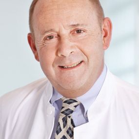 Univ.-Prof. Dr. med. 
G. Björn Stark 