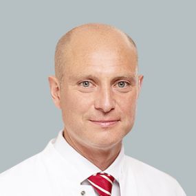 Prof. - Joerg Holstein - Knee surgery - 